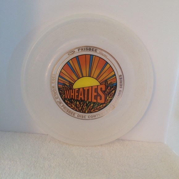 White Frisbee Disc - Picture 1 of 3